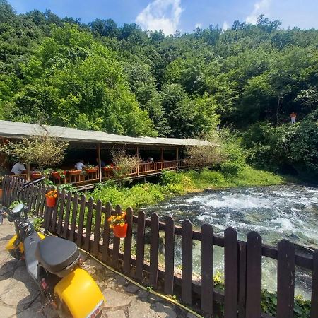Villa Syri Kalter Sarandë Exteriör bild