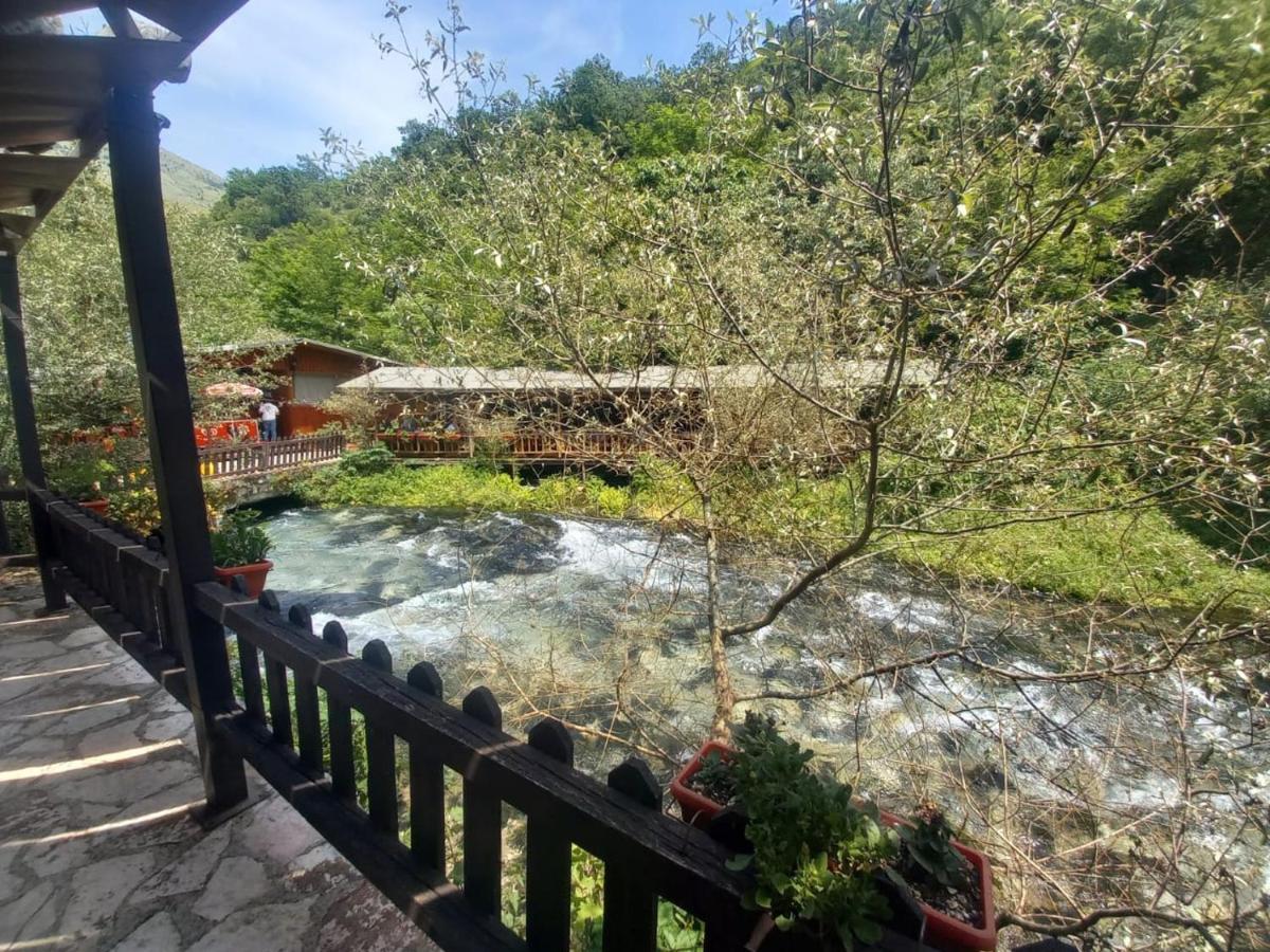 Villa Syri Kalter Sarandë Exteriör bild