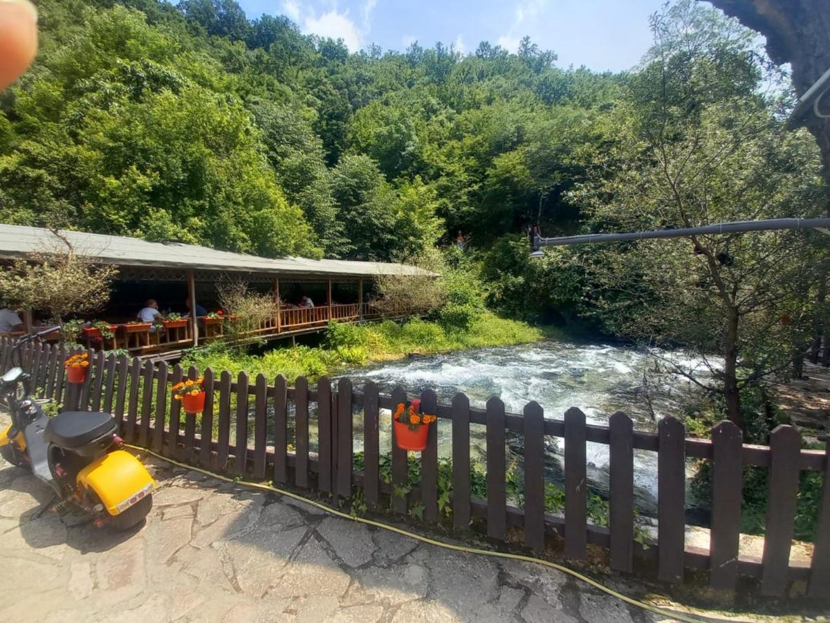 Villa Syri Kalter Sarandë Exteriör bild